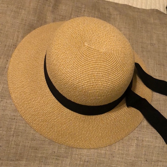 Sun Hat - never worn - Picture 1 of 4
